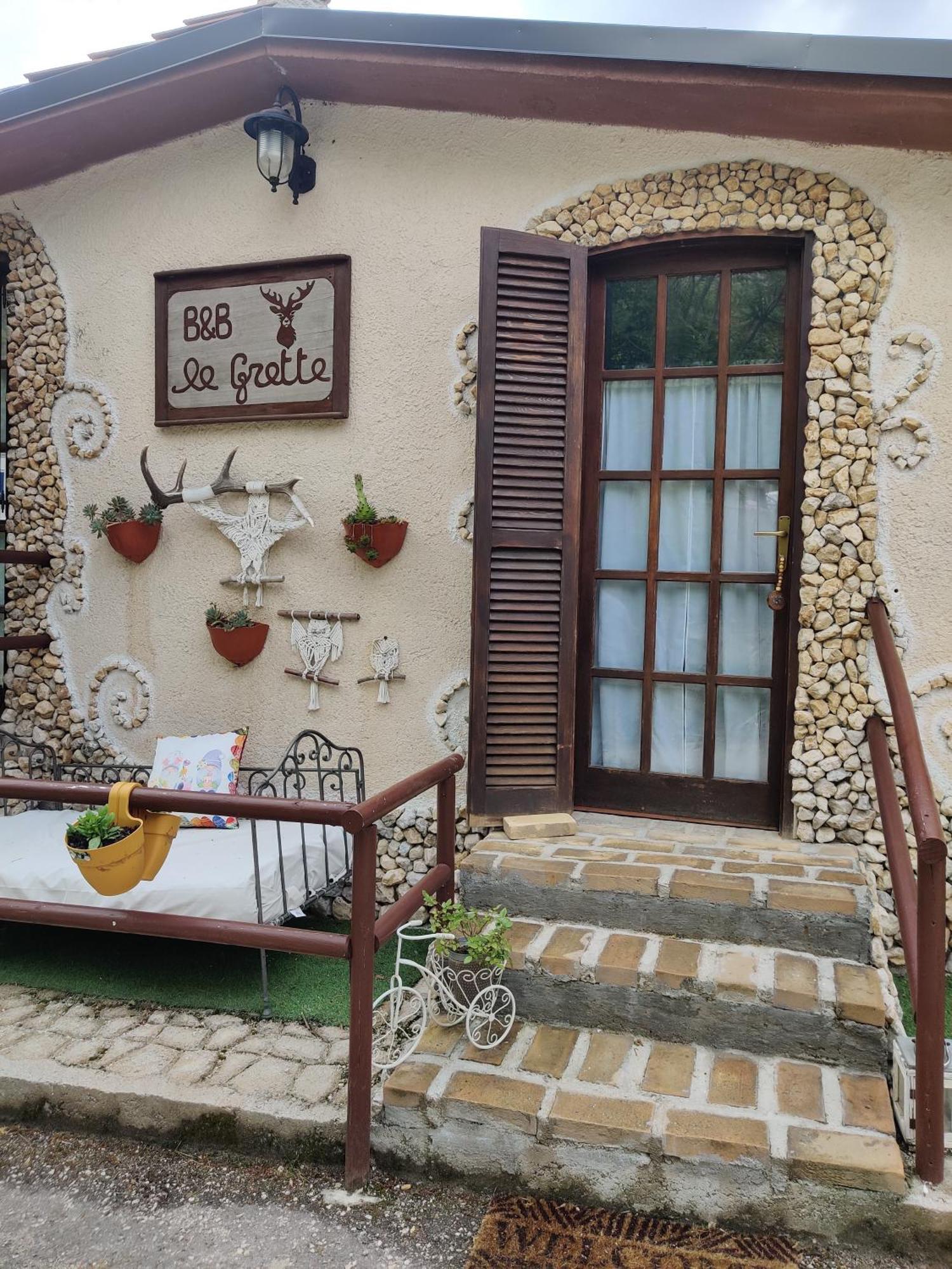 B&B Le Grette Gioia Dei Marsi ภายนอก รูปภาพ