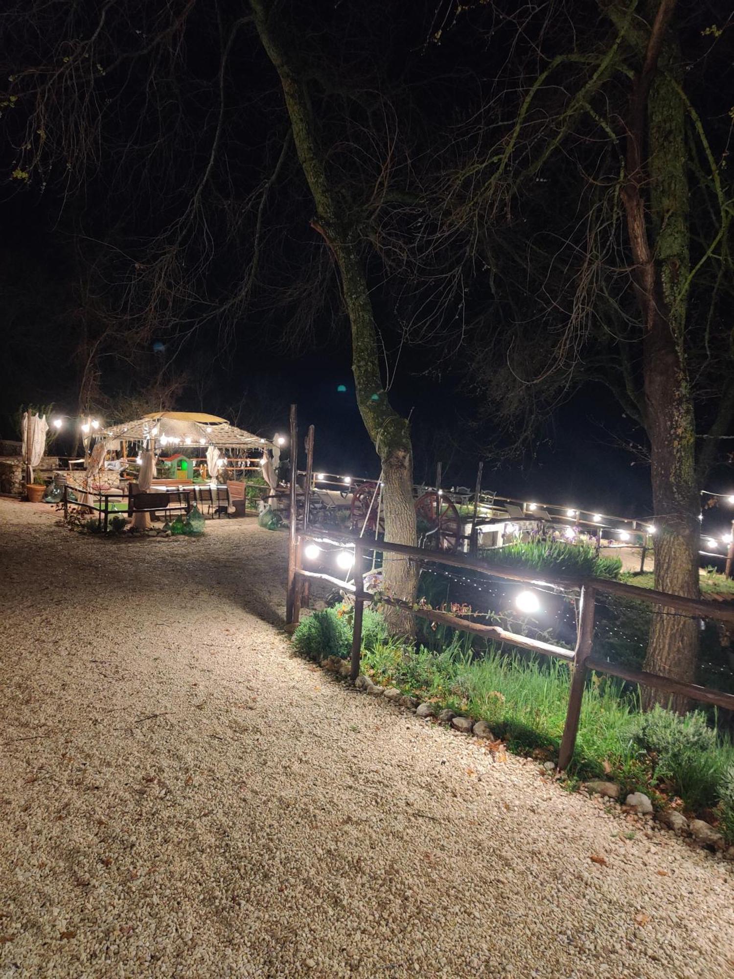 B&B Le Grette Gioia Dei Marsi ภายนอก รูปภาพ