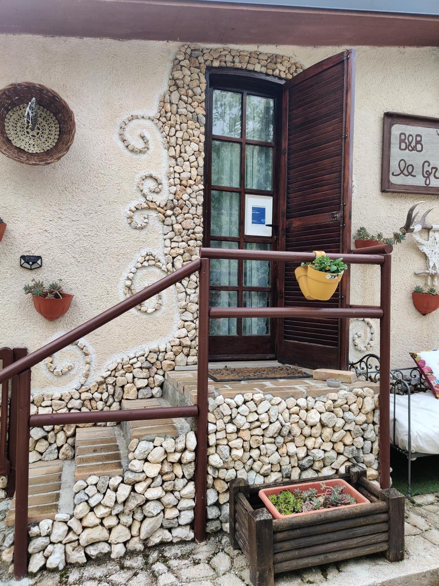 B&B Le Grette Gioia Dei Marsi ภายนอก รูปภาพ